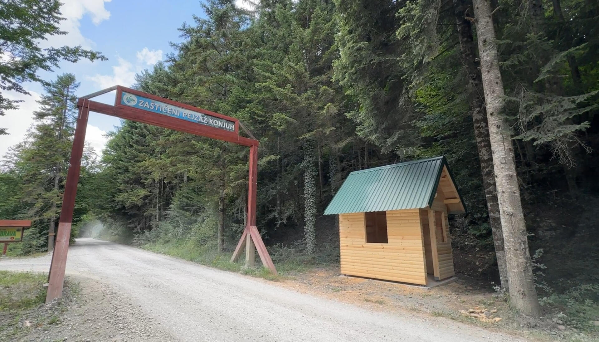 Karton revolucija, Zaštićeni pejzaš Konjuh, Zlača