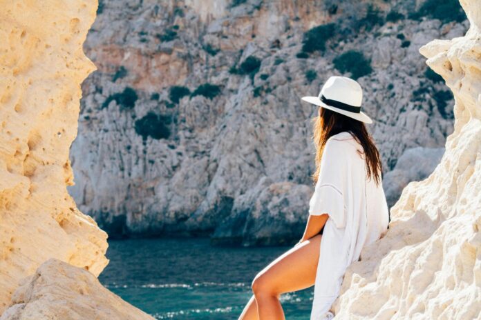 plaža, odjeća za plažu, kupaći kostim, marama za plažu, paero za plažu, moda, šta se nosi na plaži ove godine