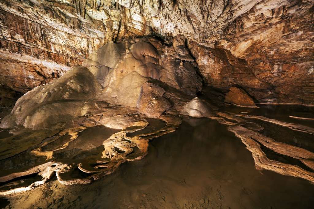 Špilja Vjetrenica, Popovo polje, Bosna i Hercegovina, turizam u Bosni i Hercegovini, koja mjesta u BiH obići