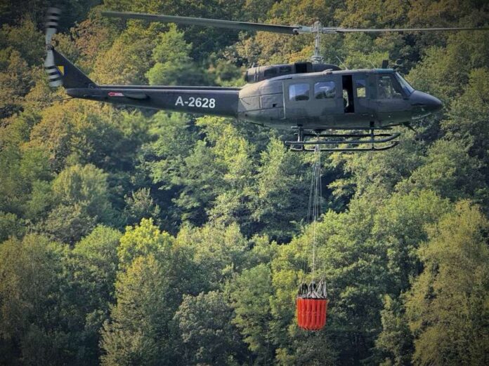 požar, helikopter, gašenje požara, vojska