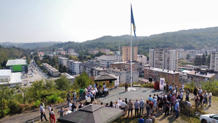 Zastava BiH u Banovićima