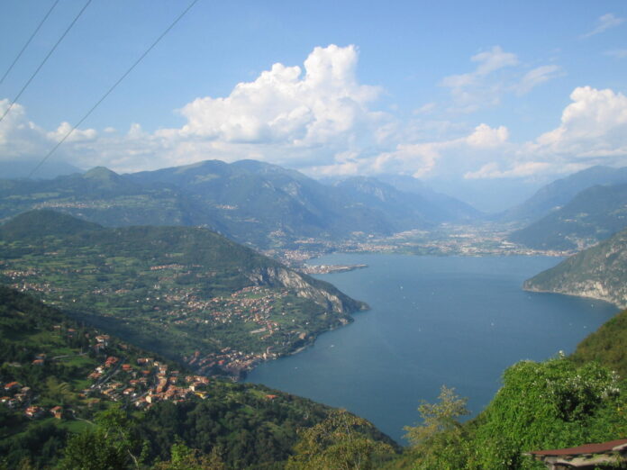 Jezero Iseo, Italija