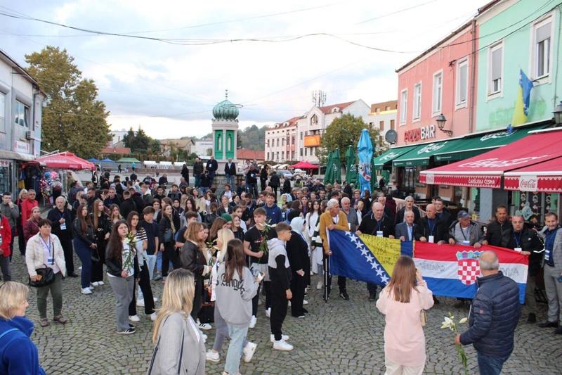 mladi iz hrvatske u tuzli