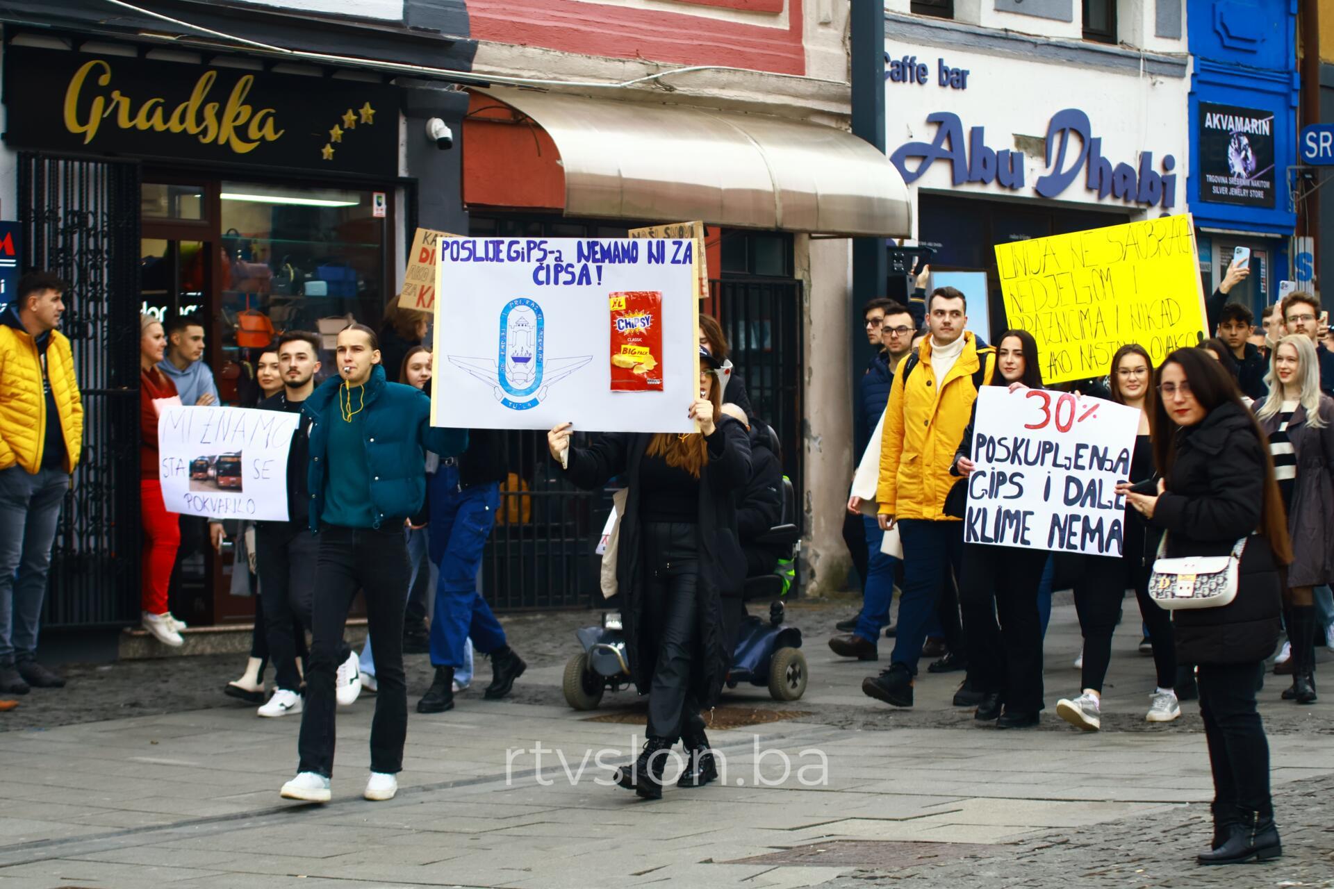 Protesti studenata u Tuzli