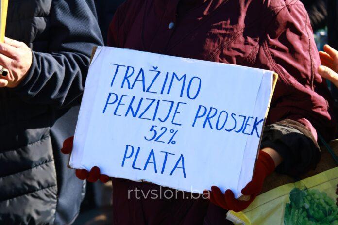 Protesti penzionera u Tuzli