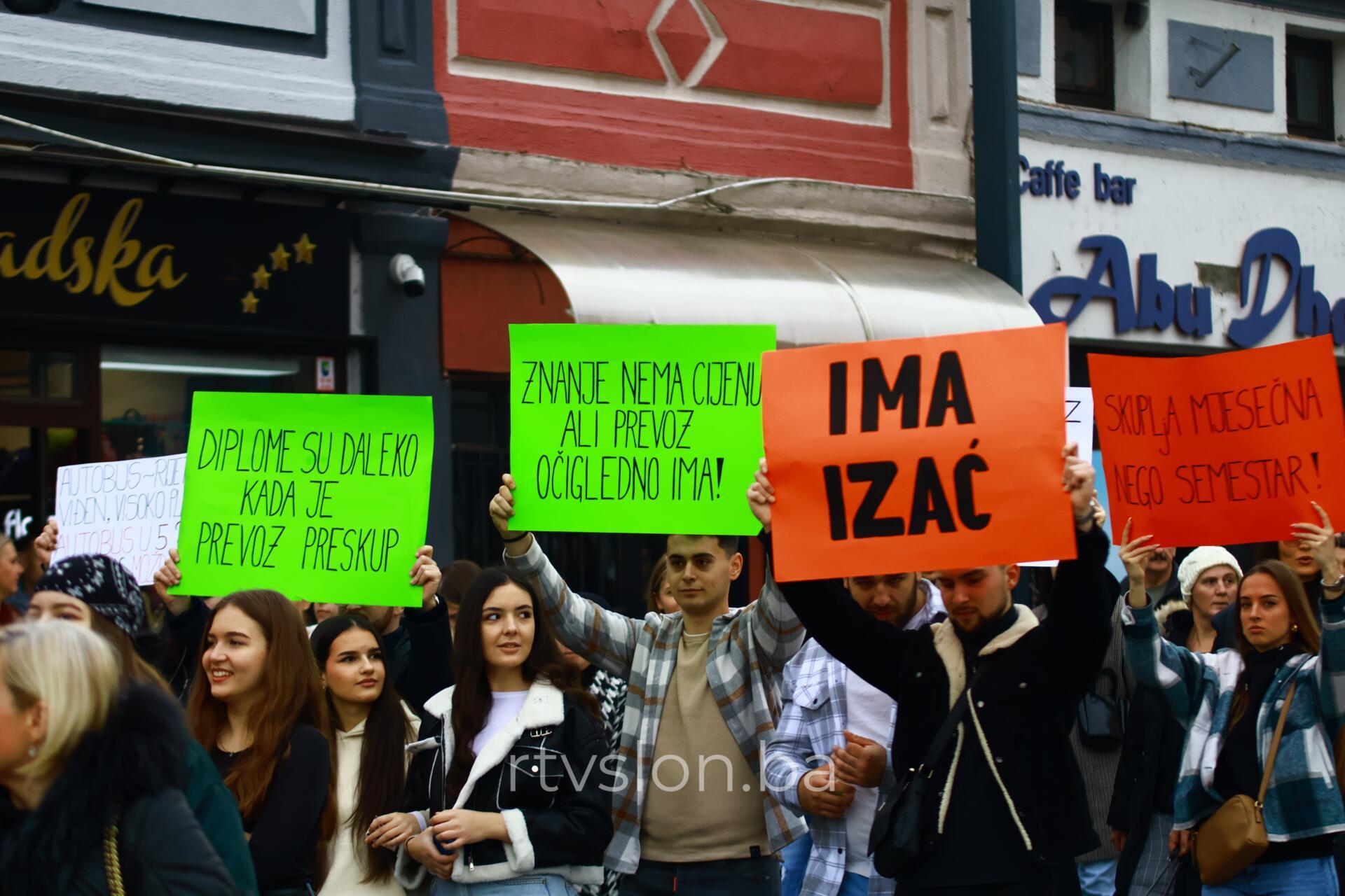 Protesti studenata u Tuzli