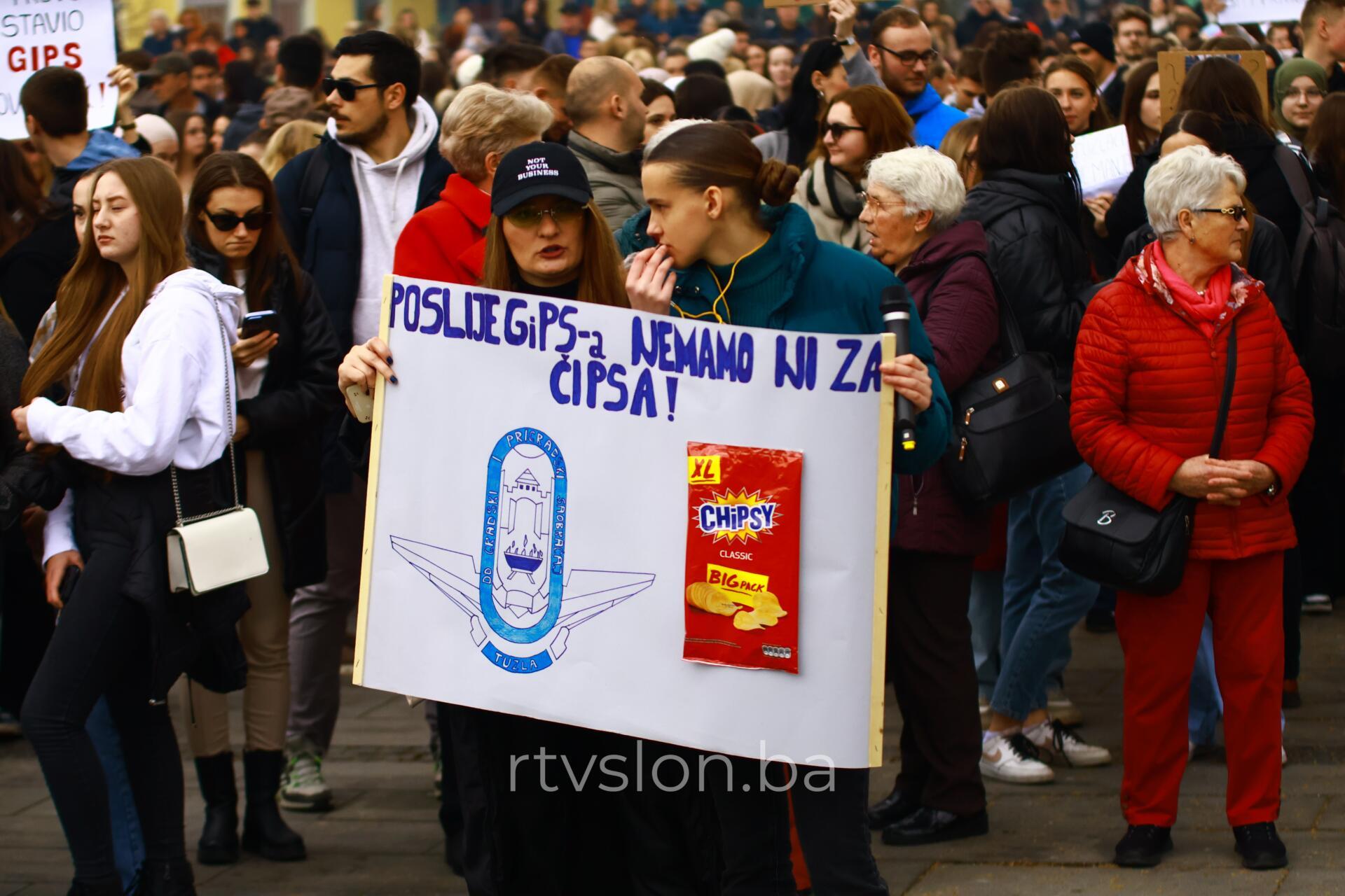 Protesti studenata u Tuzli