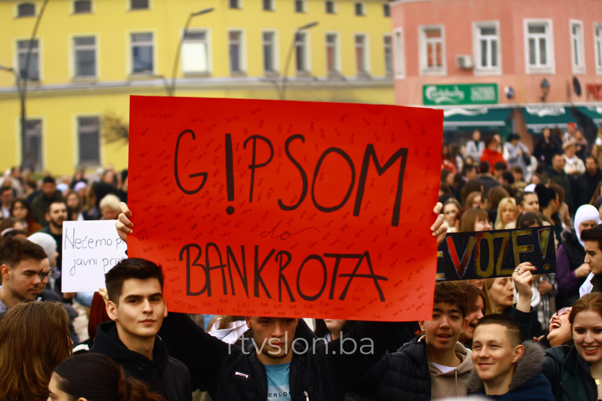 Protesti studenata u Tuzli