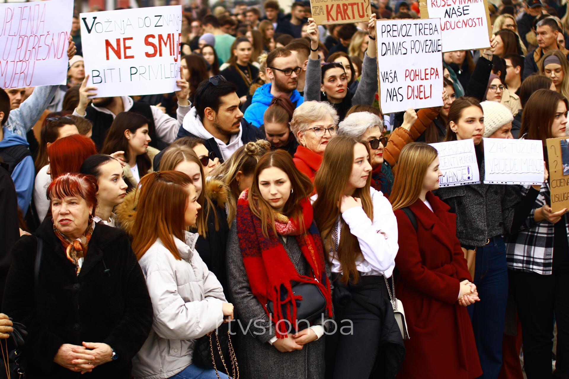 Protesti studenata u Tuzli