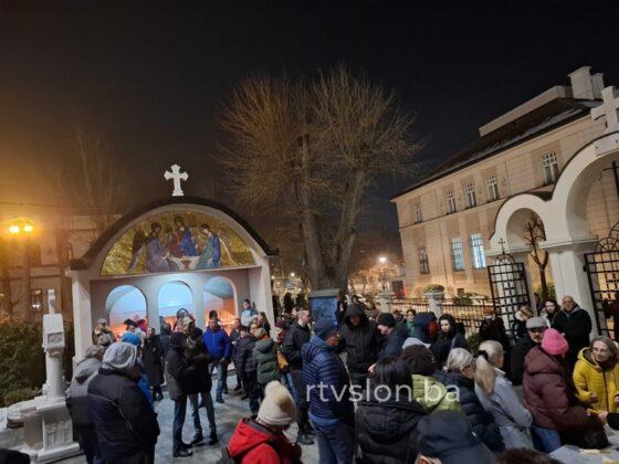 paljenje badnjaka tuzla 2025 adnan foto 2