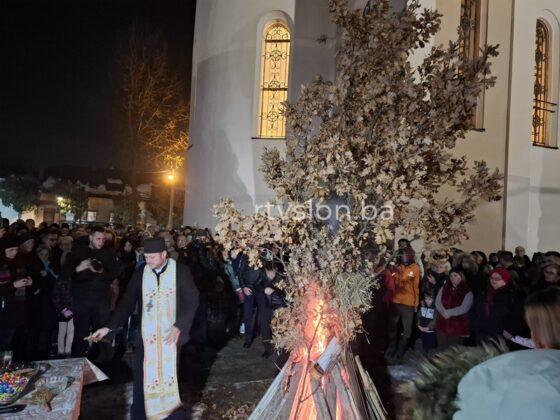 paljenje badnjaka tuzla 2025 adnan foto 4